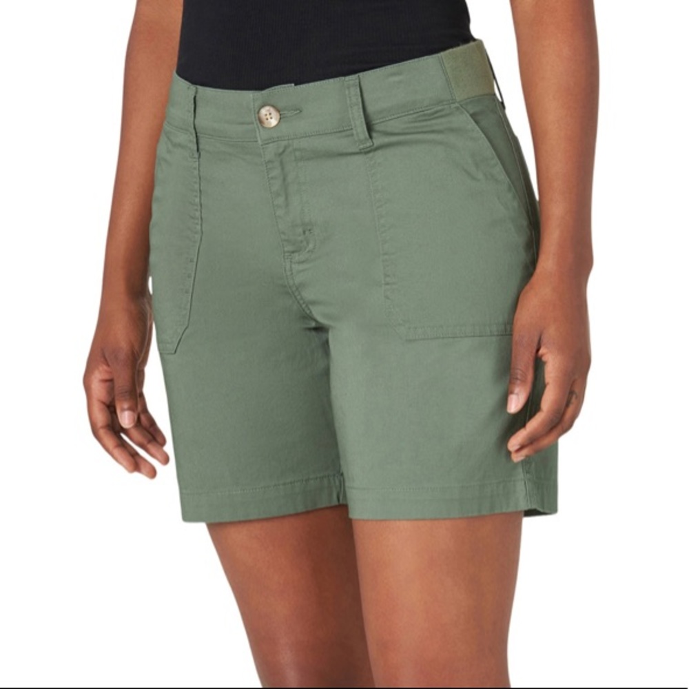 Lee NWOT Army Green Shorts